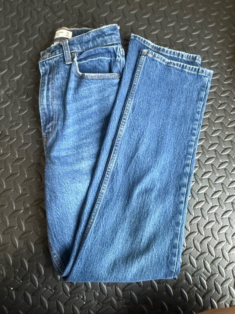 Abercrombie & Fitch 90’s Straight High Rise Curve Love